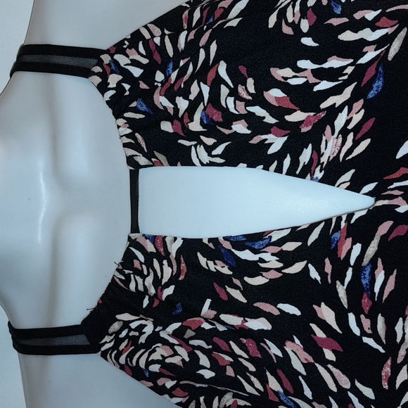 WHBM multi-colored sleeveless swing top. Size small petite. - Picture 2 of 8